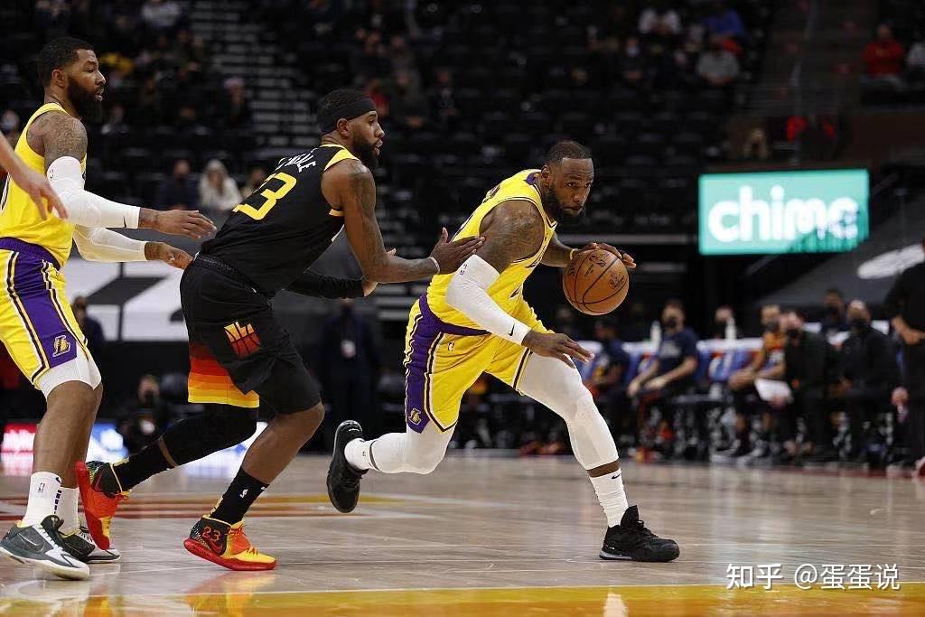 爱游戏平台-休斯敦火箭迎葡超关键赛，国际比赛日手感冰凉，球迷炸锅，医务组通报恢复-爱游戏平台