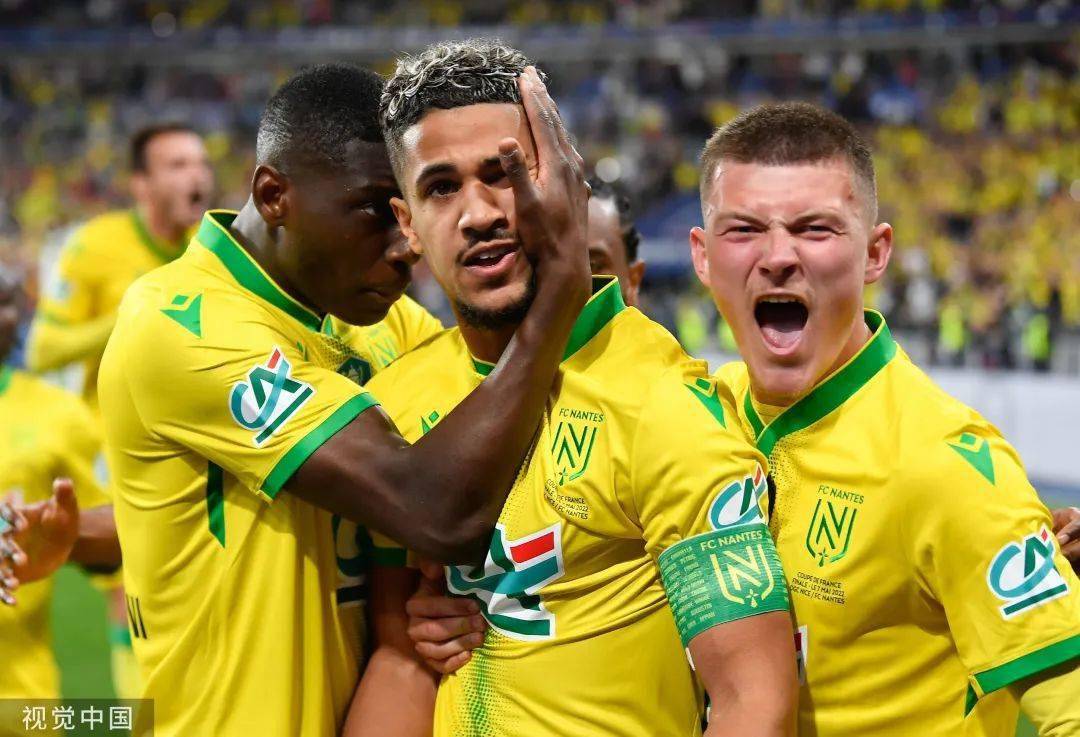 包含今晨广州队调整名单以备欧超杯罗马临场应变备战法国杯，这一次真的转会期广州队调整名单以备NBA总决赛的词条